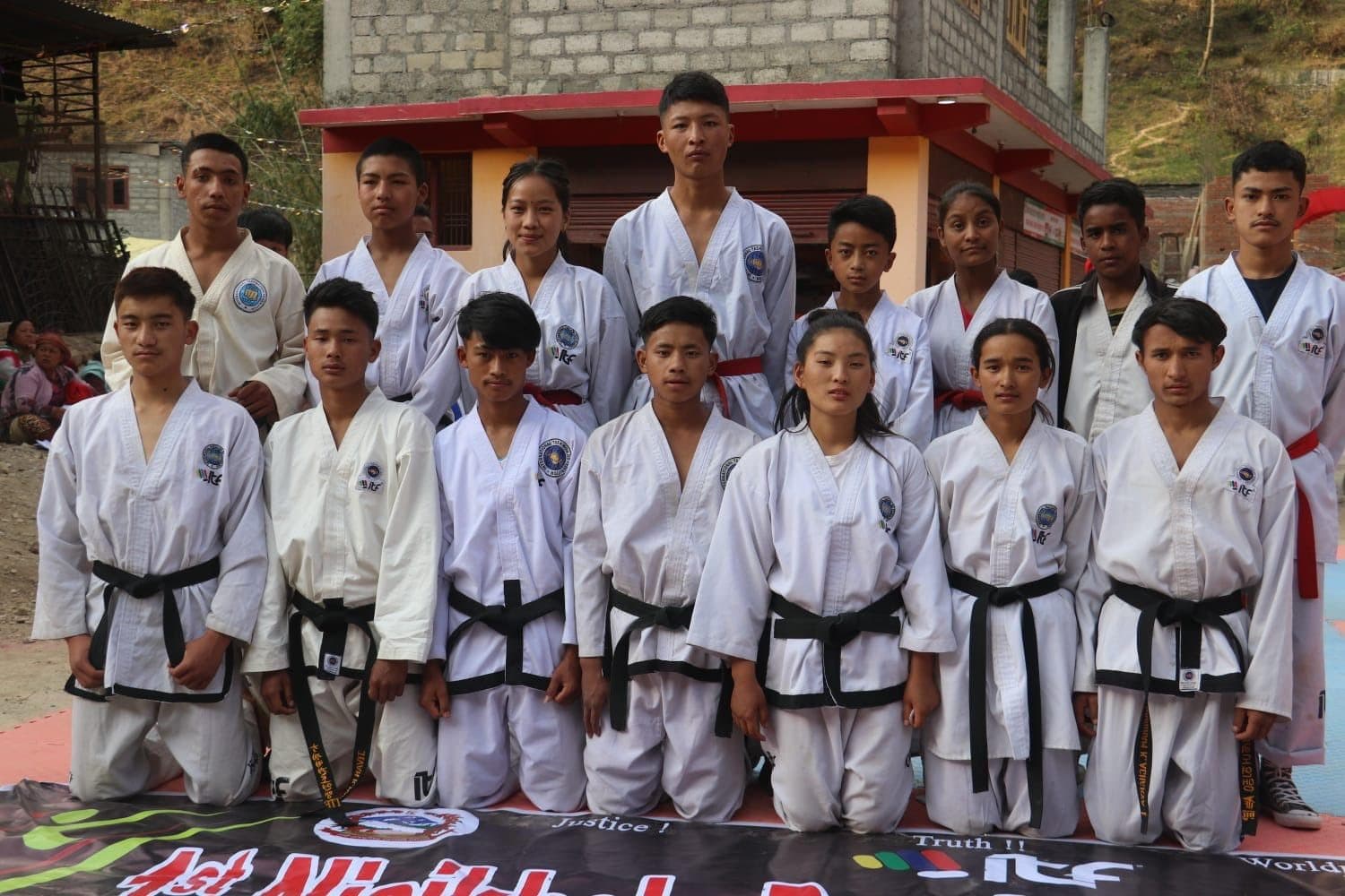 Sparring at the Nisikhola open tournament (4 of 6)